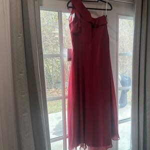 Juniors Elegant Red Dress with Bow Detail